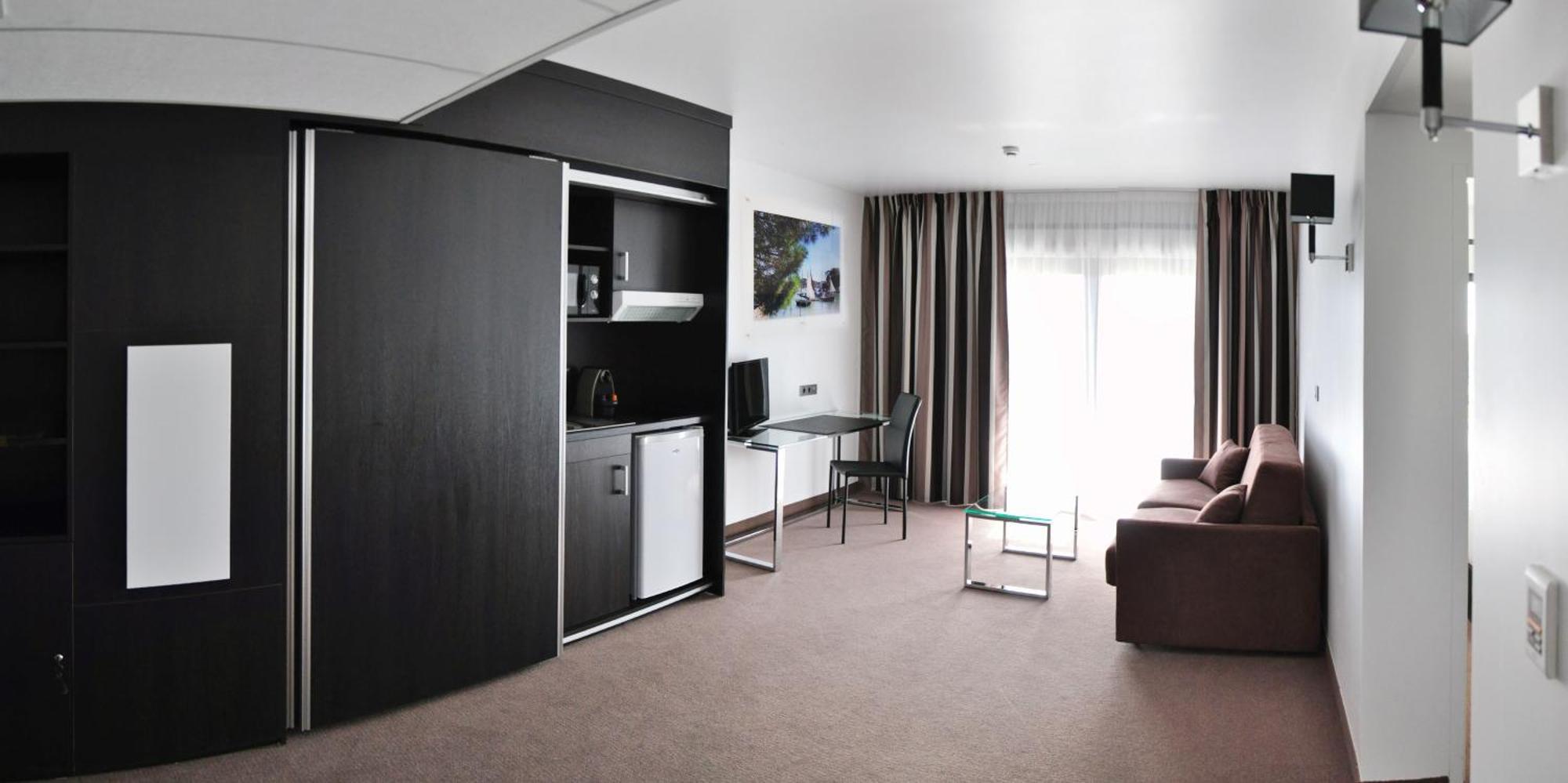 Golden Tulip Pornic Suites- Appart Hotel Ruang foto