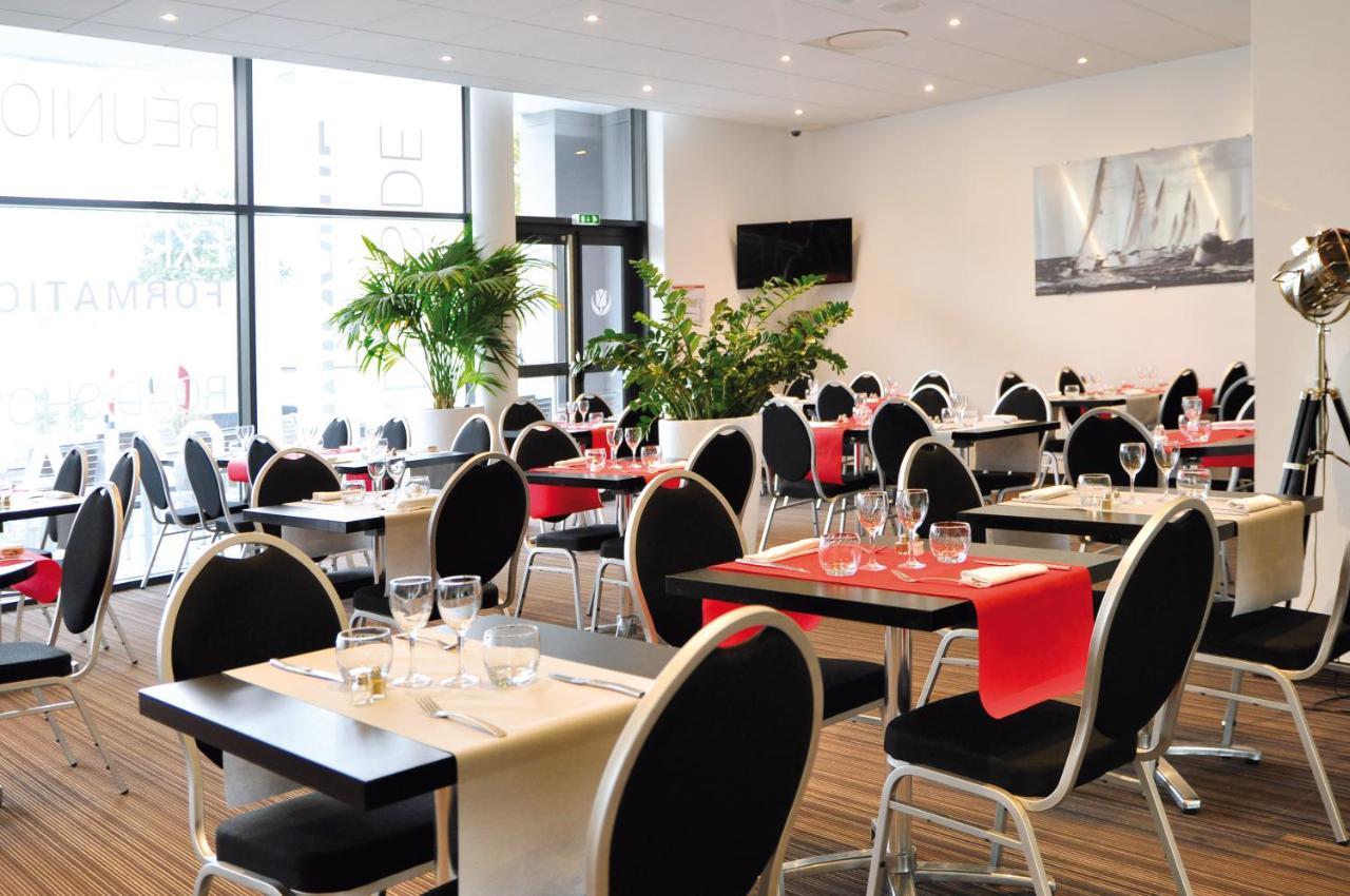 Golden Tulip Pornic Suites- Appart Hotel Bagian luar foto