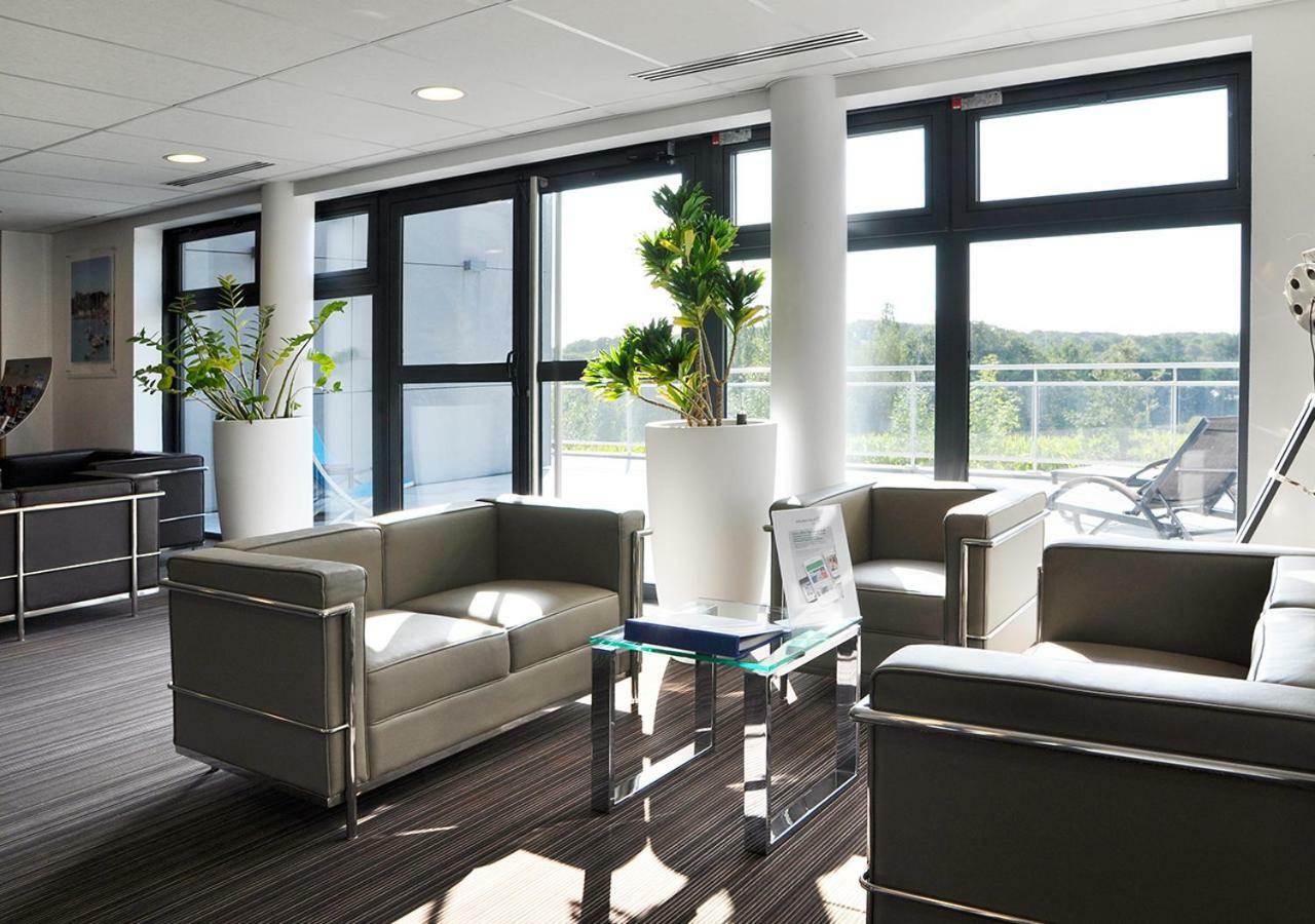 Golden Tulip Pornic Suites- Appart Hotel Bagian luar foto